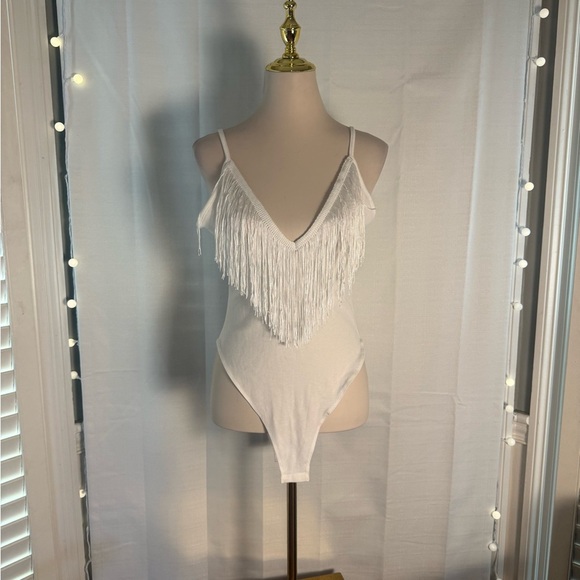 SHEIN Elegant White Fringe Bodysuit large - Picture 1 of 6